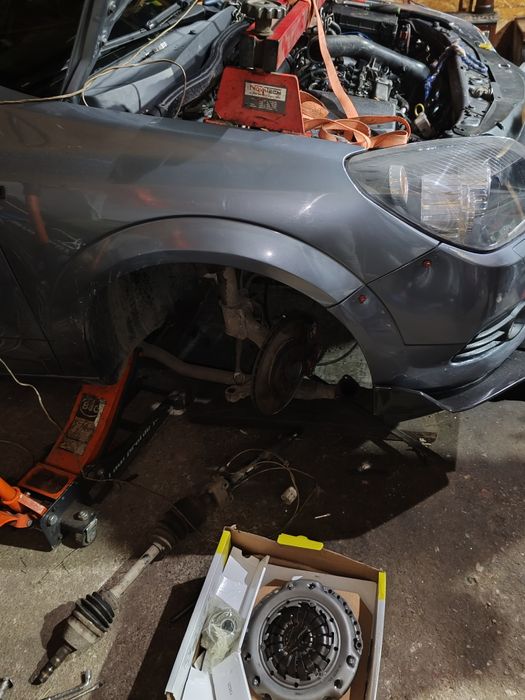 Vând opel astra gtc