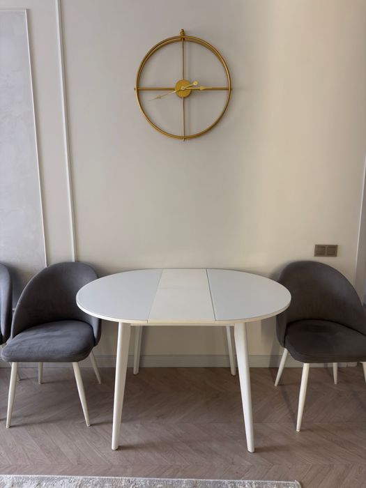 Продам стол со стульми 6 штук