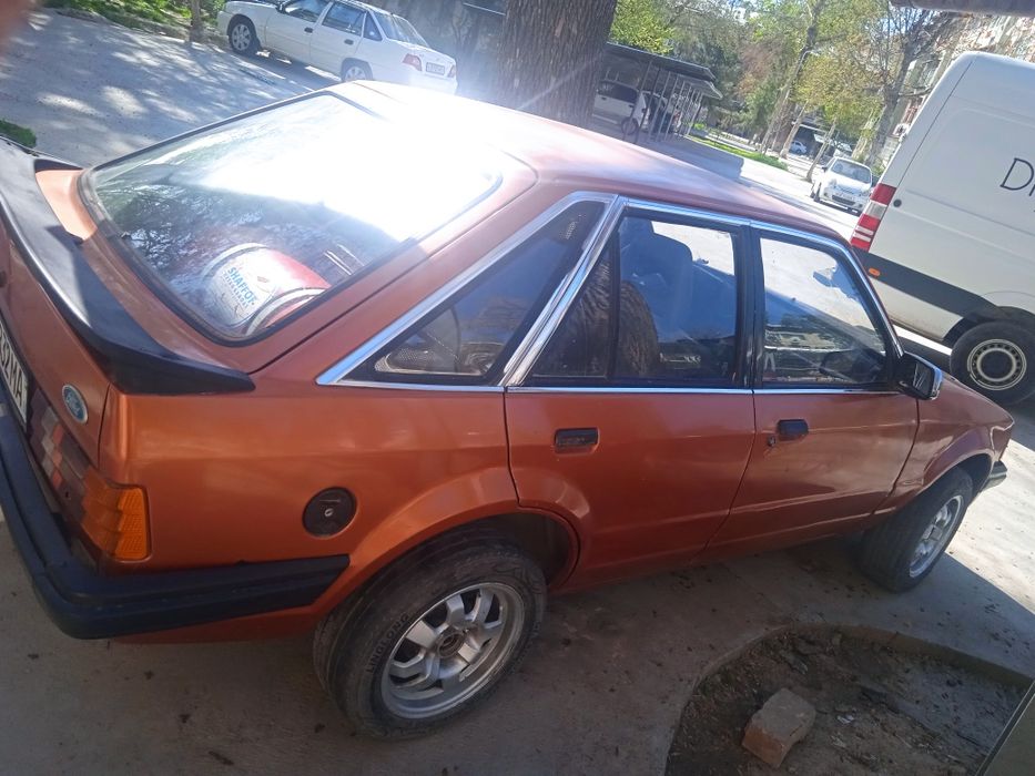 Срочно Ford escort 1.3 продается
