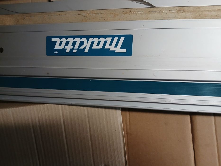 Makita circular cu sină