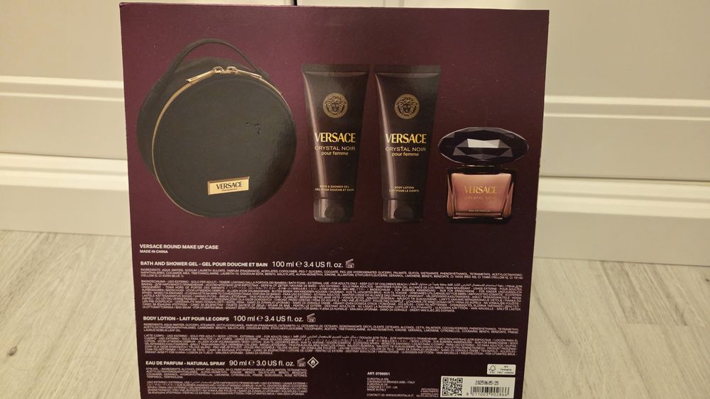 VERSACE-CRYSTAL NOIR 90ml EDP+100ml lotiune corp+100ml Gel dus+geanta