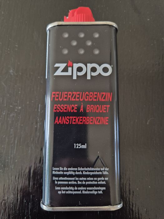 Set Zippo cu anexe