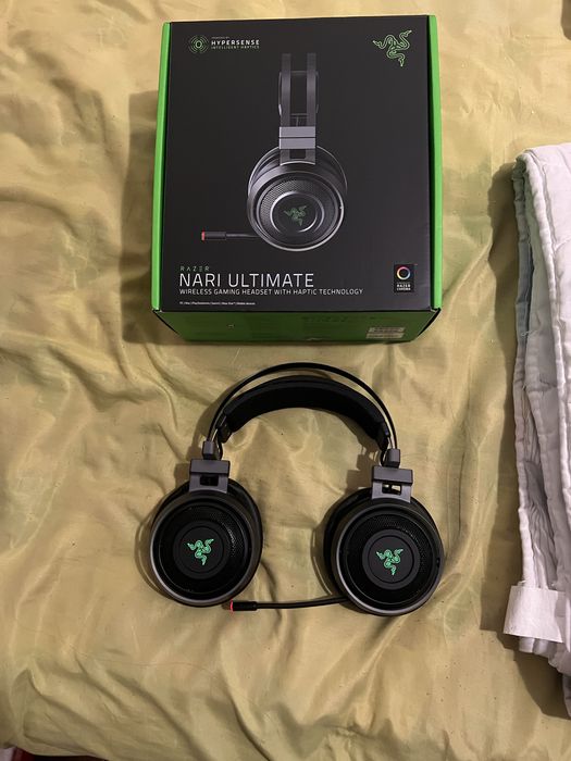 Razer Nari Ultimate full box