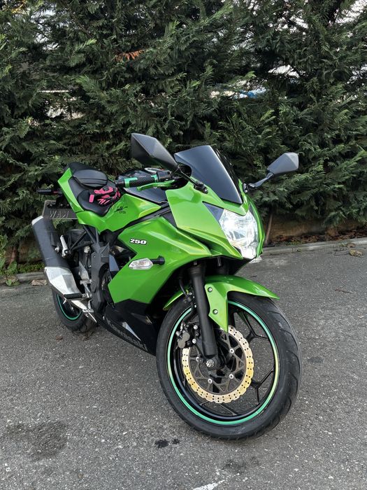 Kawasaki ninja 250SL