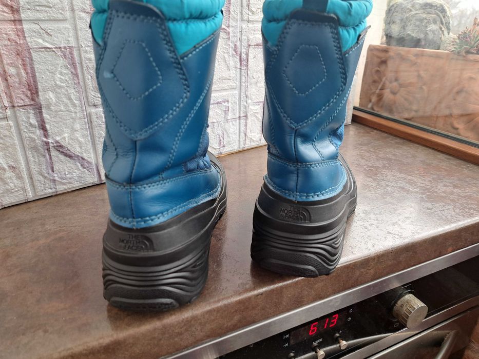 детски ботуши,зимни обувки,боти,апрески,THE NORTH FACE ном37 за момче