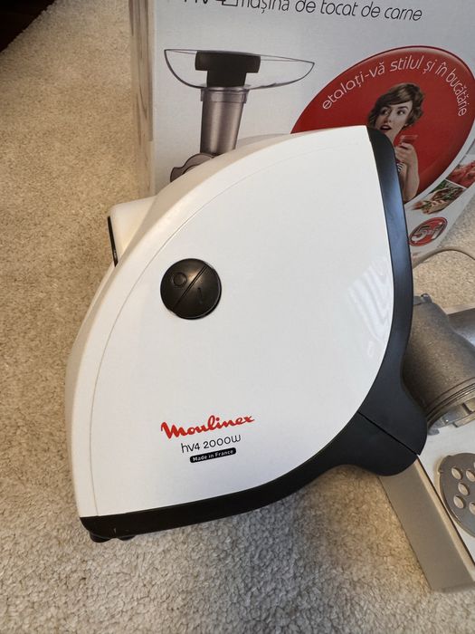 Masina electrica de tocat carne, Moulinex, 2000W