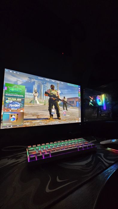 Gaming pc + monitor