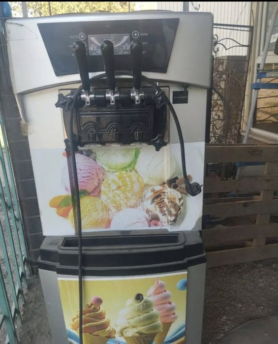 Аппарат для мороженого фризер