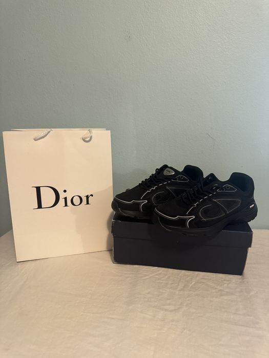 Christian Dior B30