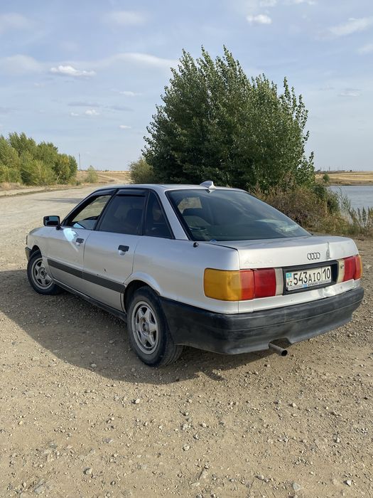 Продам машину Audi 80 b3
