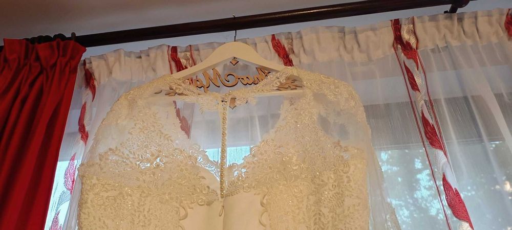 Rochie de mireasa + voal - ocazie