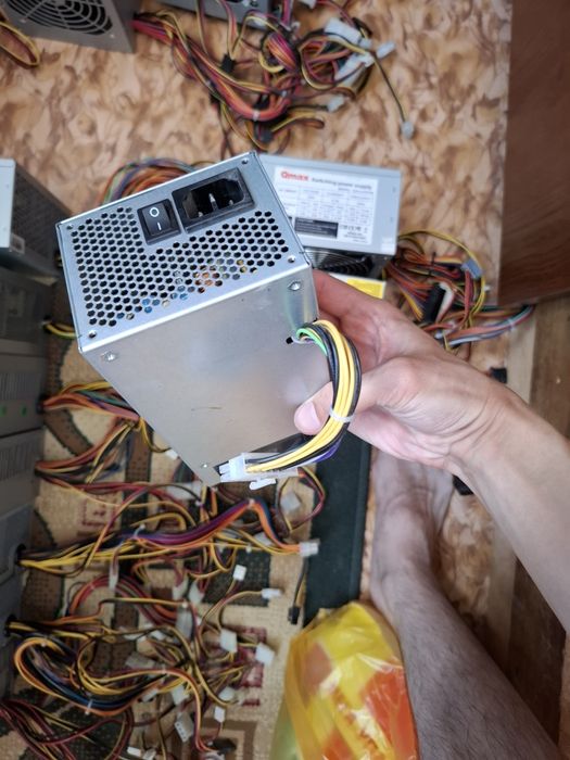 Блоки питания для компьютера 300-450 Вт