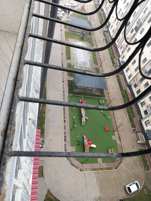 Olmos mahalla 9- qavat 2 xona 46kv