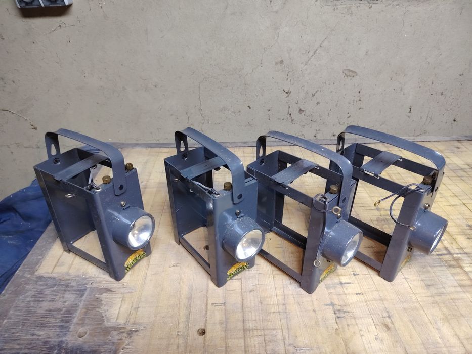 Vand lanterne și bidon tablă