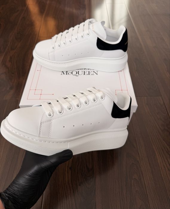 Alexander Mcqueen