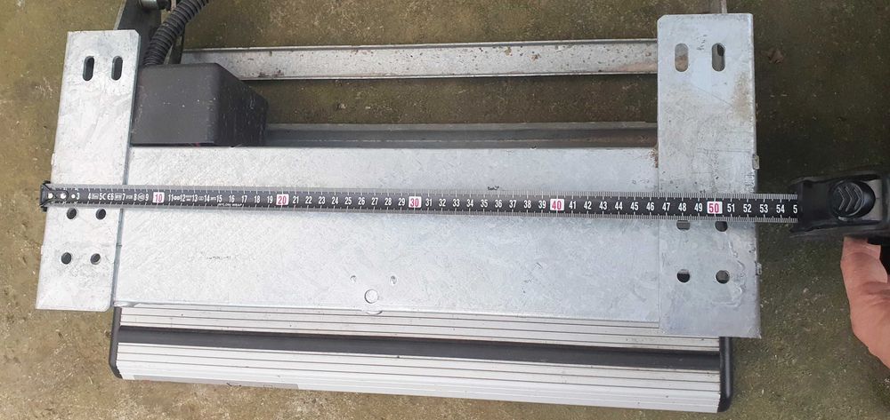 Scarite electrice de la LIPPERT , tip Thule,o singura treapta, defecte