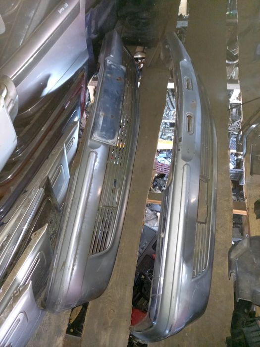 Бампер передний на Мерседес W126