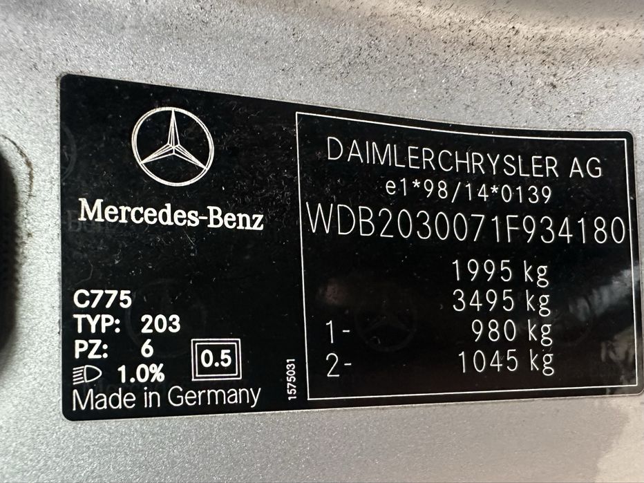 Врати десни за Мерцедес W203 седан!!! C classa седан!