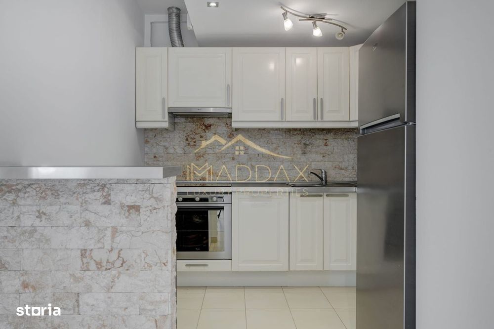 3 Camere | 77 mp Utili | Boxă Inclusă | Piscină & Fitness | Lângă Pădu