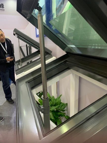 Стеклянные кришы, мансардные окна. Зенитные фонари.