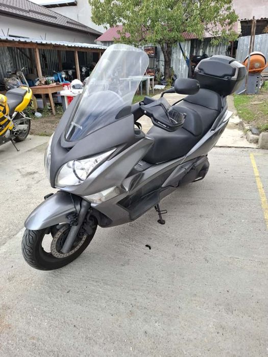 Vand  Schib Honda SW-T SilverW  cu Yamaha  x300 Cu ABSing 400 ABS