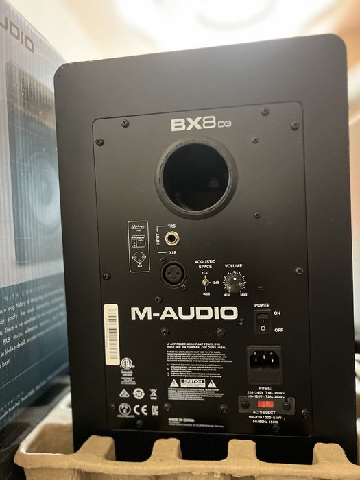 M-Audio BX8 D3 Студийни Колони