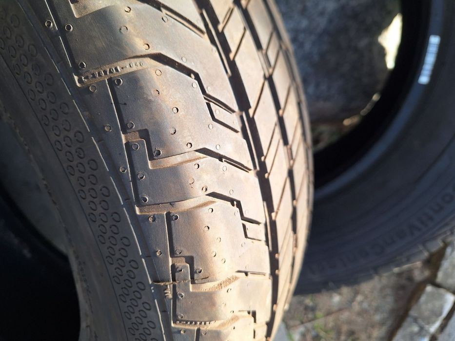 Гуми  Continental  215/65/16 C