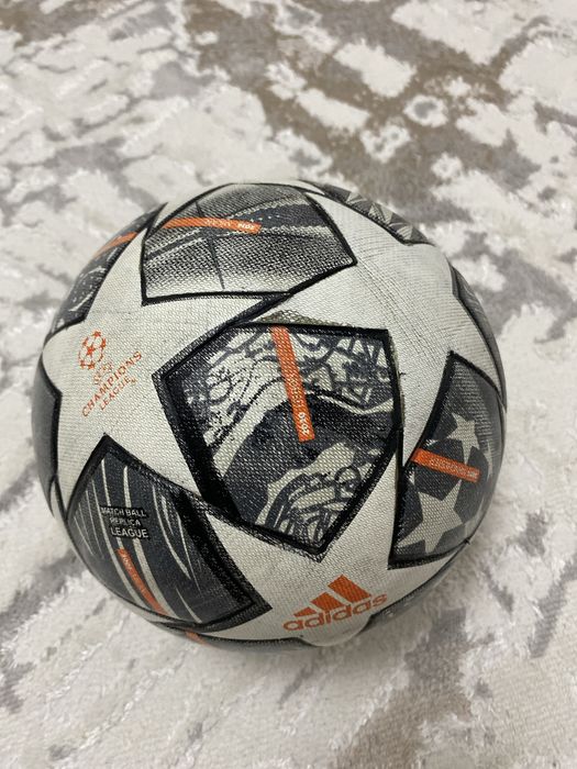 Мяч adidas лига чемпионов