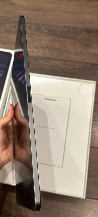 Apple iPad Pro 12.9 5th Gen