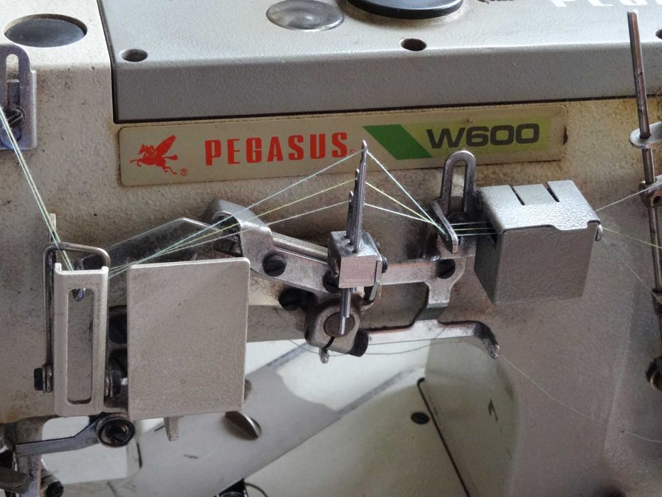 Покривна шевна машина Pegasus W600