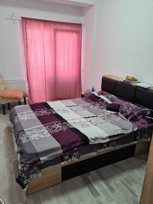Inchiriez apartament 2 camere etaj 2 Doamna Stanca