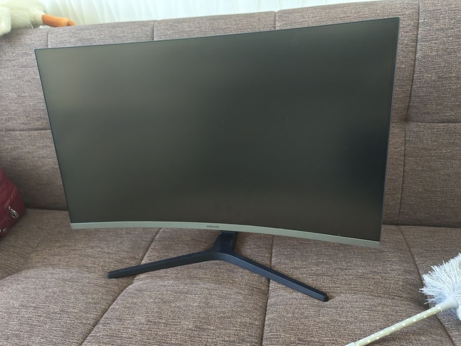 Монитор Samsung 32 дюйма 75Hz