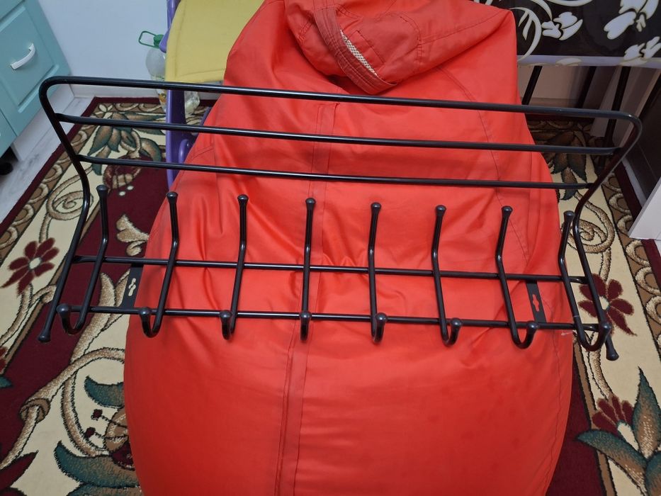 Продам вешалку для вещей новый