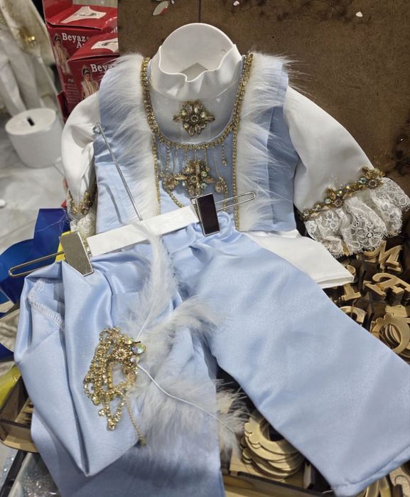 бебешки костюм за изписване