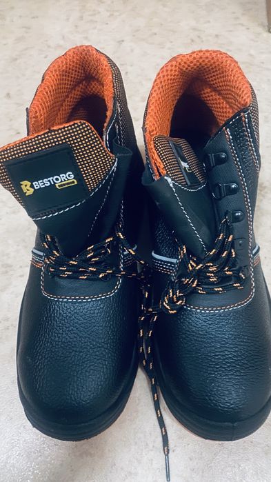 Продам спец обувь