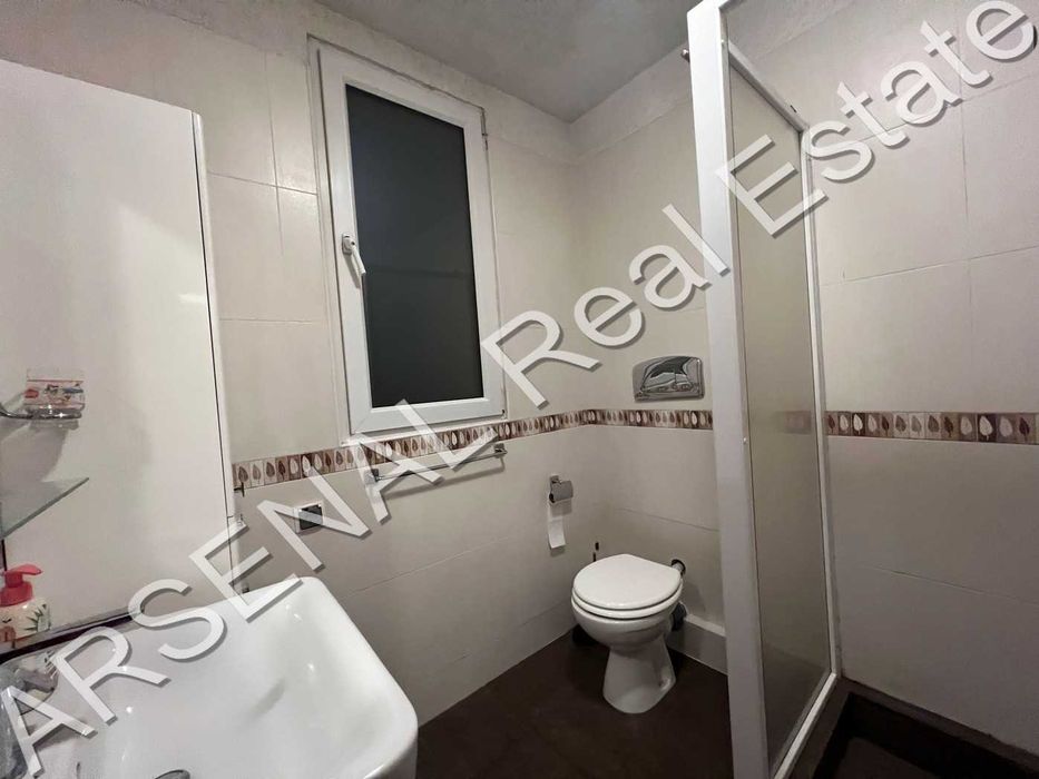 Дава се под наем Тристаен апартамент в София, Стрелбище - 116 кв.м за 750 € - Снимка #9