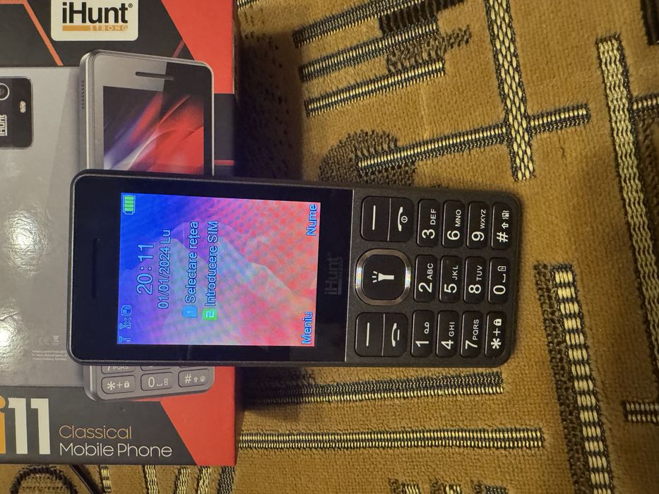 Telefon iHunt i11 cu butoane