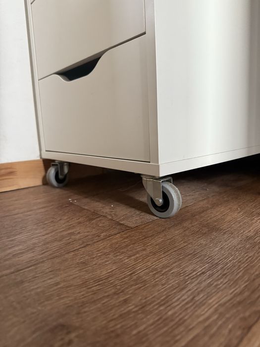 Стол с тумабами икеа