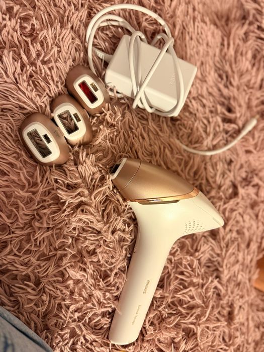 Epilator IPL Philips Lumea Seria 9900