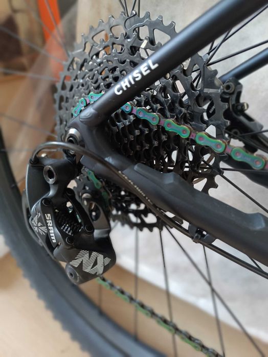 Specialized chisel comp
