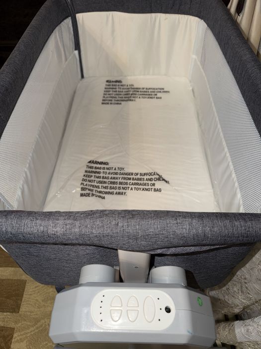 Детская электронная манеж