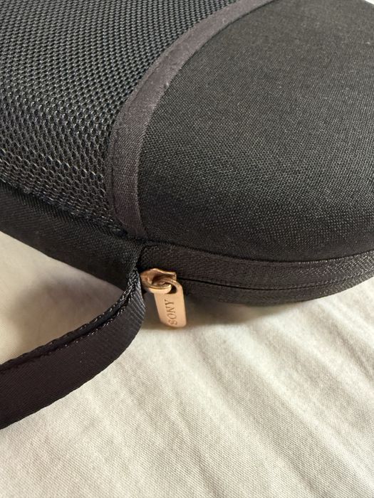 Sony WH-1000XM4 bluetooth слушалки