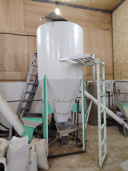 Миксер для корма