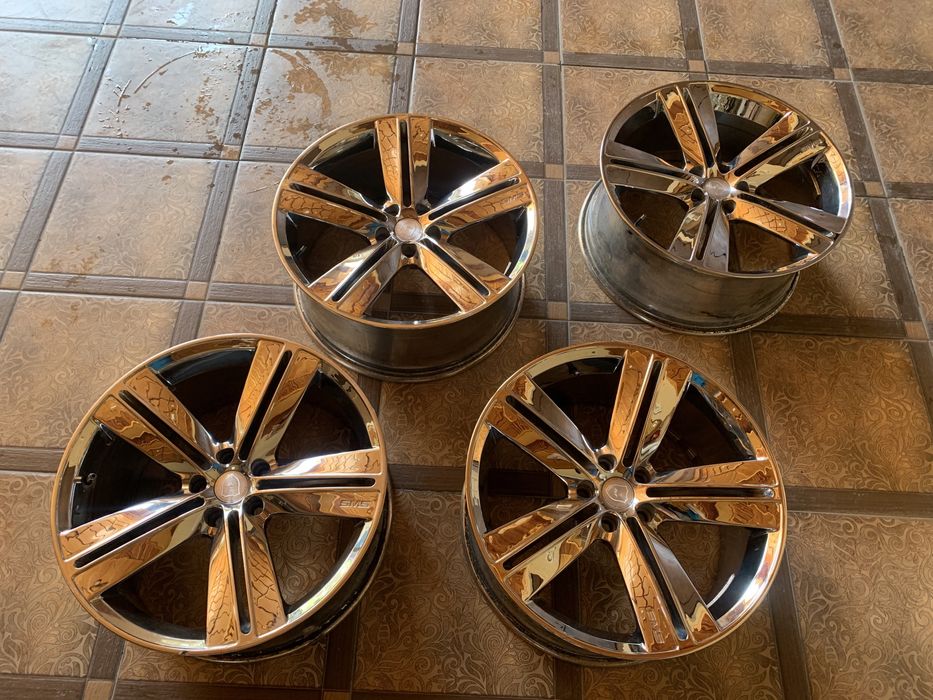 Diski r20 SMS nikel holati yaxwi. Bittasida svarka bor