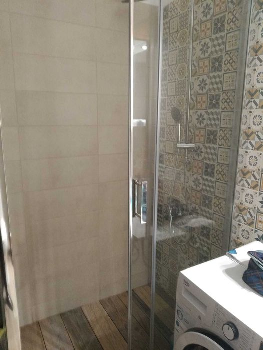 Chirie apartament cu o cameră, are loc de parcare în parcare subterană