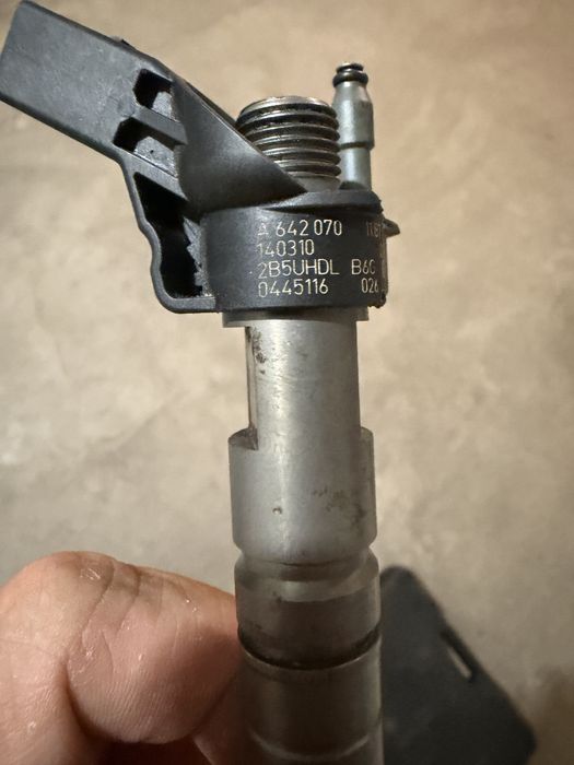 Дюзи Дюза Оригиналнa Mercedes OM642 350 CDI