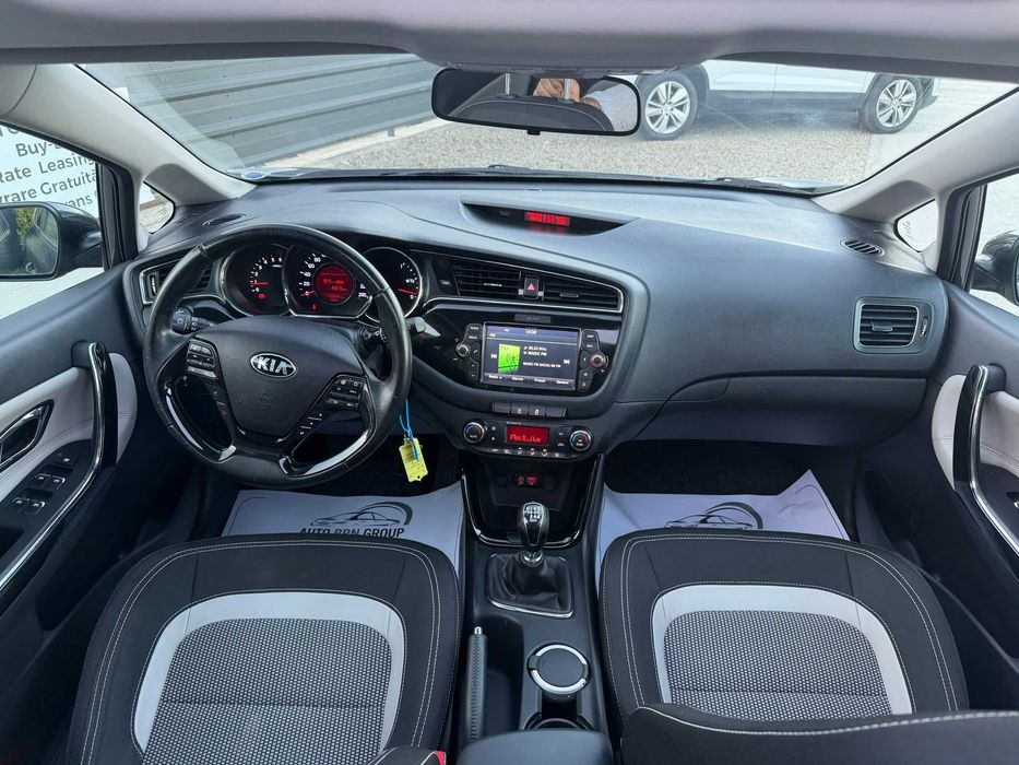 Kia Ceed/ 1.6 crdi/ Trapa/ Panoramic/ Garantie/ Finantare