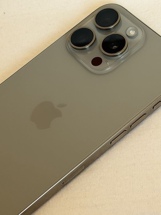 Iphone 15 PRO MAX - 256 GB. Перфектно състояние !
