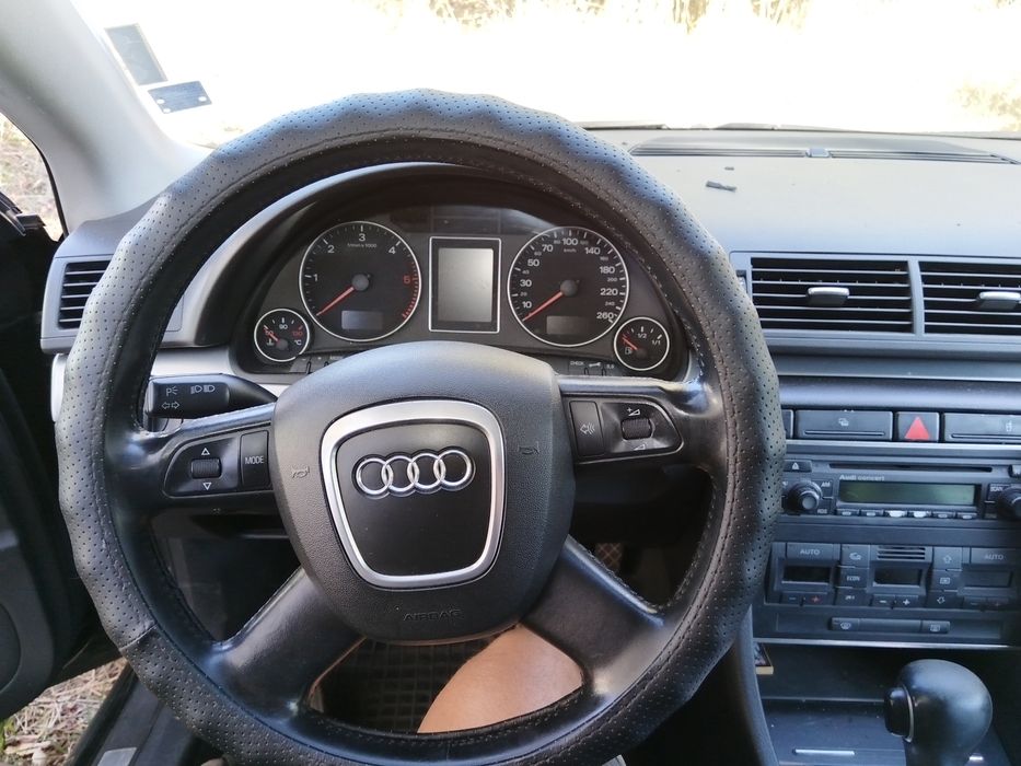 Продавам  ауди на части