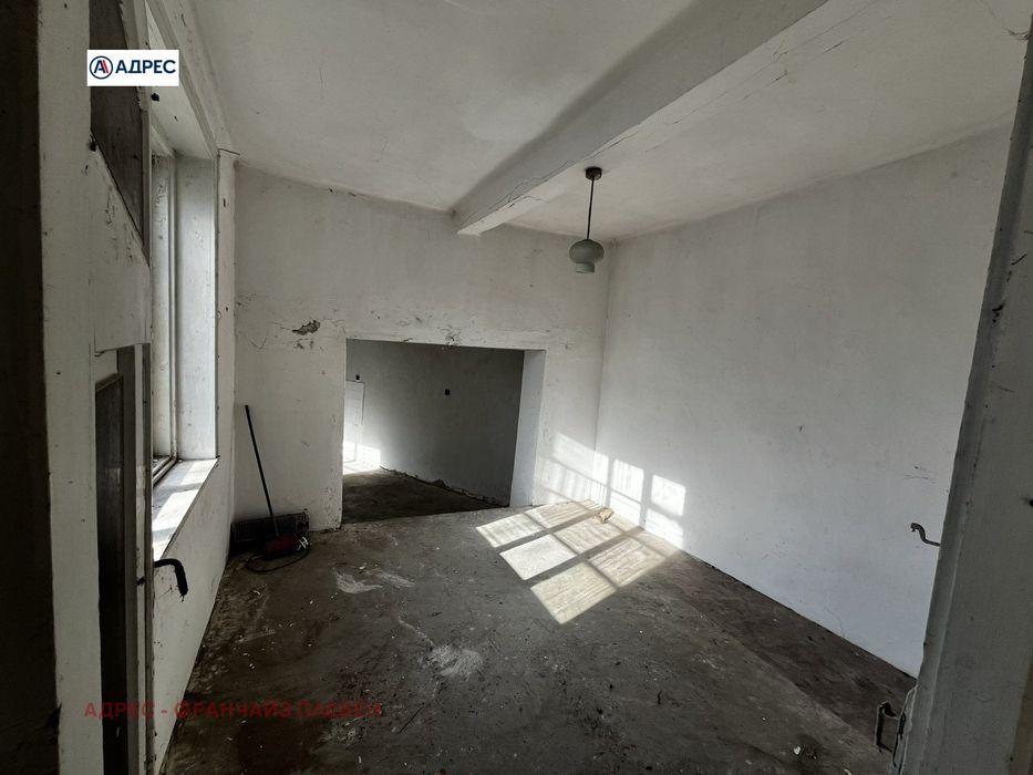 Къща в Плевен, област-с.Писарово площ 140 цена 18000